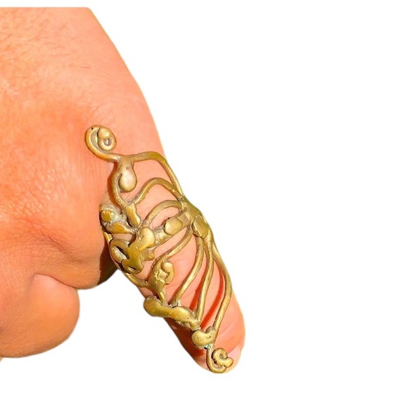 Alkemie Brass butterfly Wing Knuckle ring - Picture 4 of 6